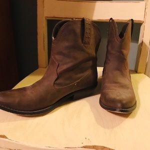 Miranda Lambert Ellie boots size 8.5